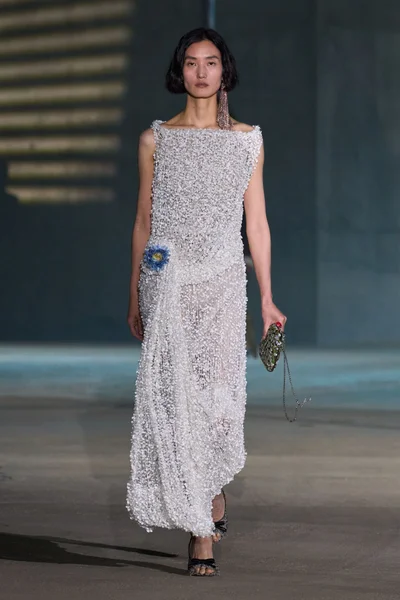 Look 14